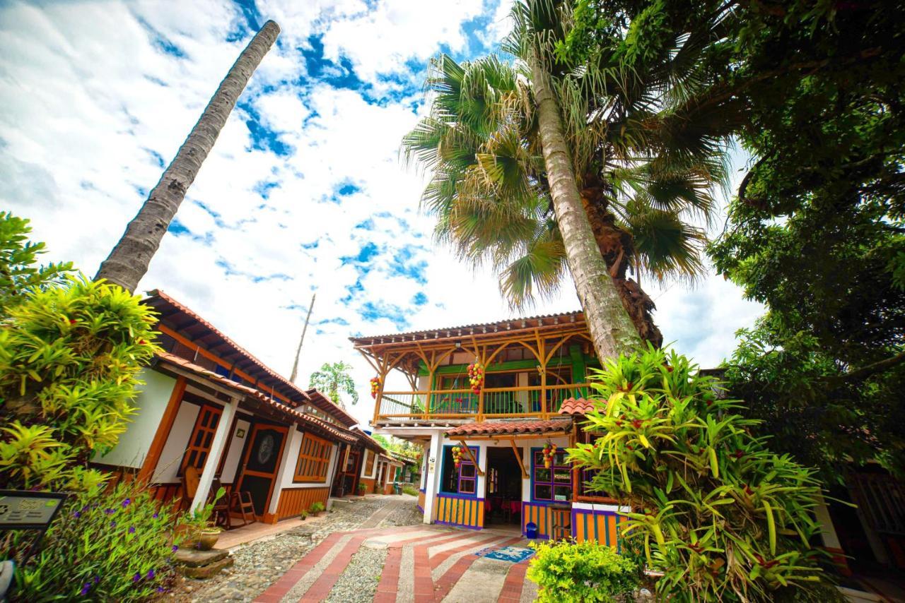Eco Hotel Las Palmas Puerto Espejo Exterior photo
